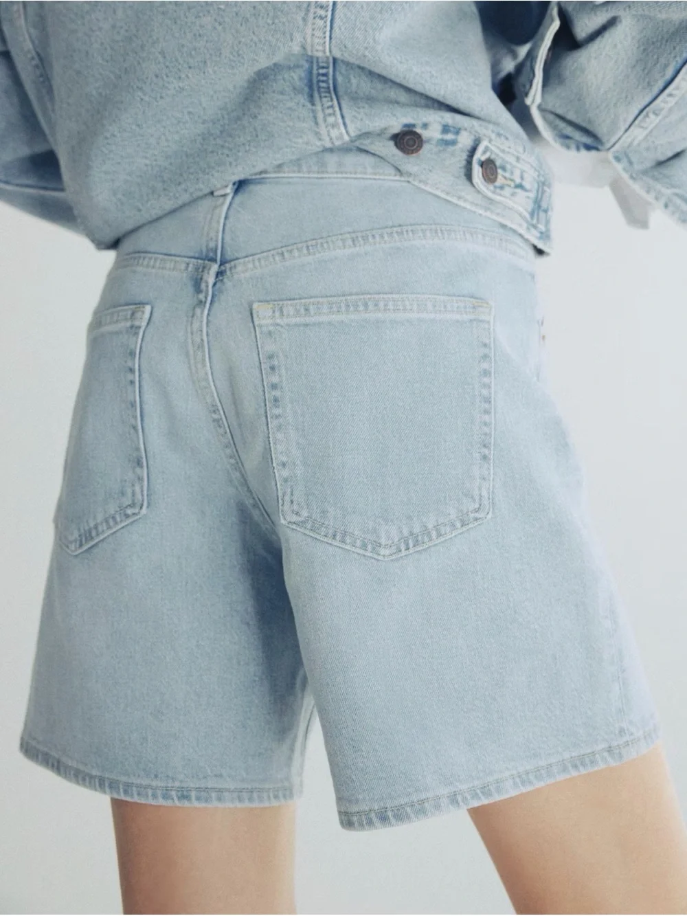H&M High waist Light Blue Denim Shorts